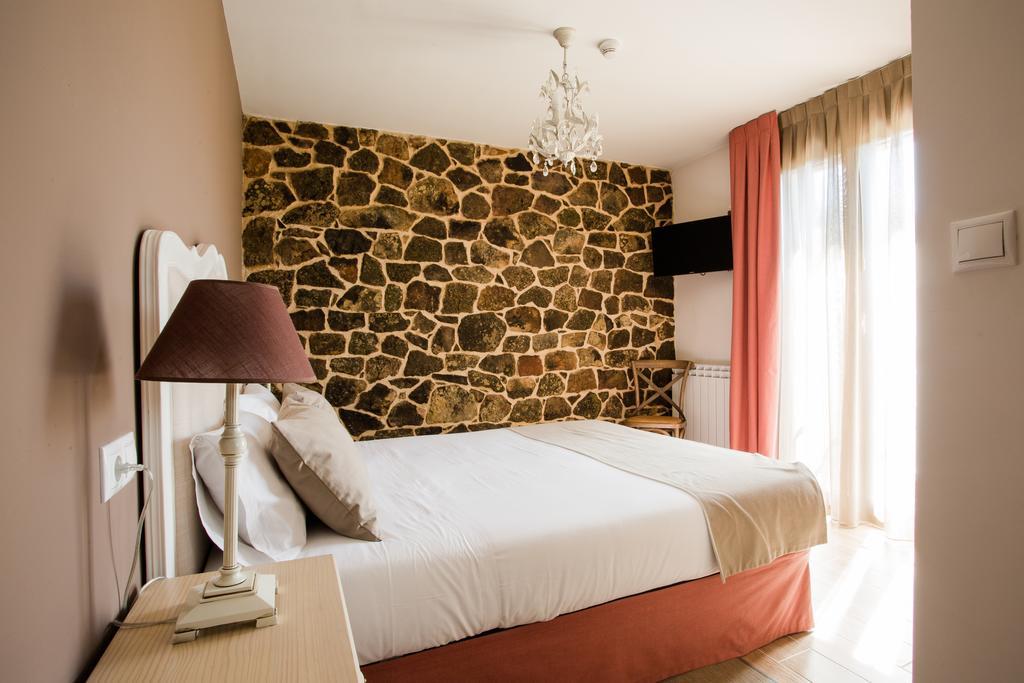 Casa Rural Pico De Los Haces Soria Room photo